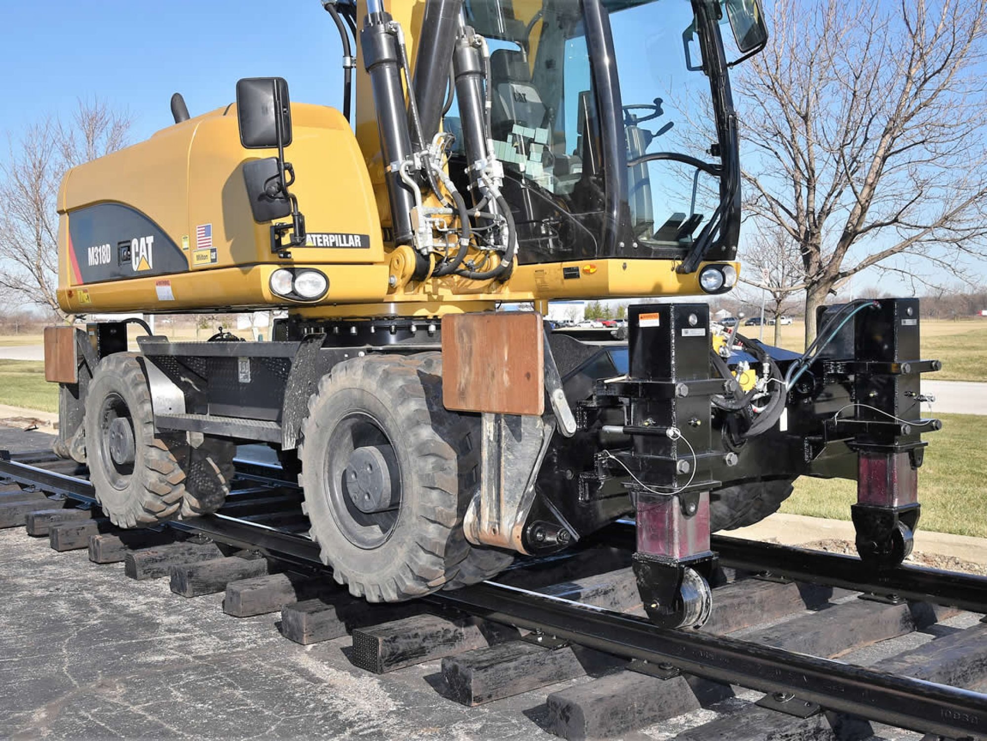 Excavator - Rubber Tired - Rail Gear